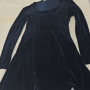 BCBG Deep Navy Blue Lush Long Sleeve Dress